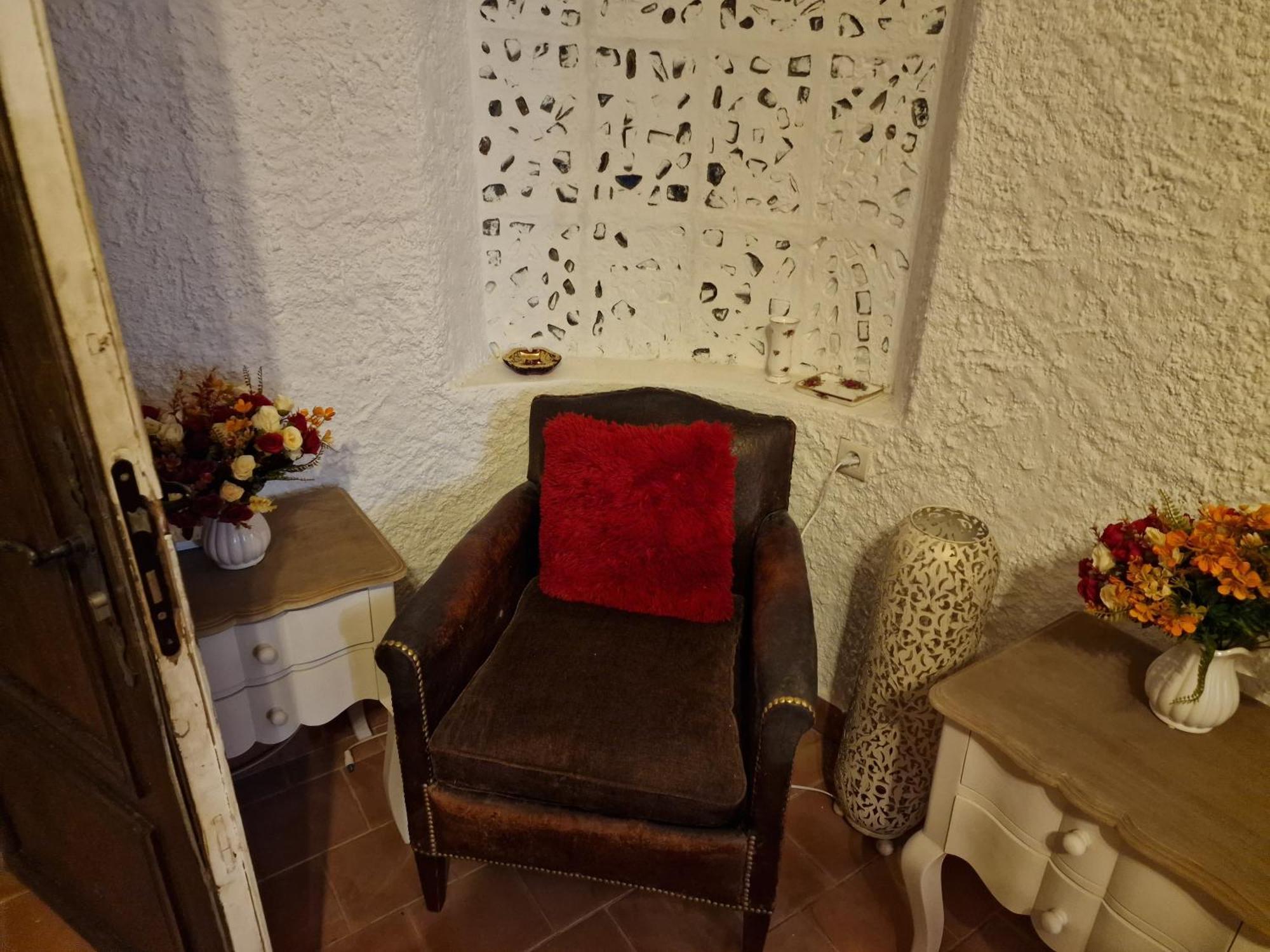 Apartment De A 700 Metres De La Plage, Totalement Independant Et Accessible Par Un Escalier Exterieur *
