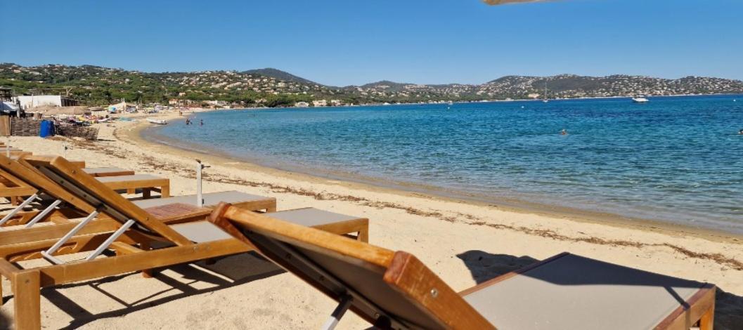 De A 700 Metres De La Plage, Totalement Independant Et Accessible Par Un Escalier Exterieur * Sainte-Maxime